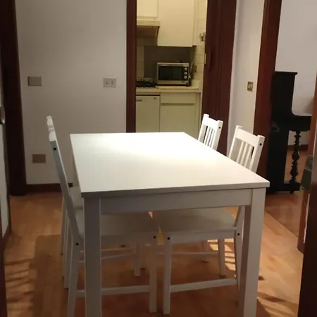 Apartman S Antonio Duomo Square Milánó